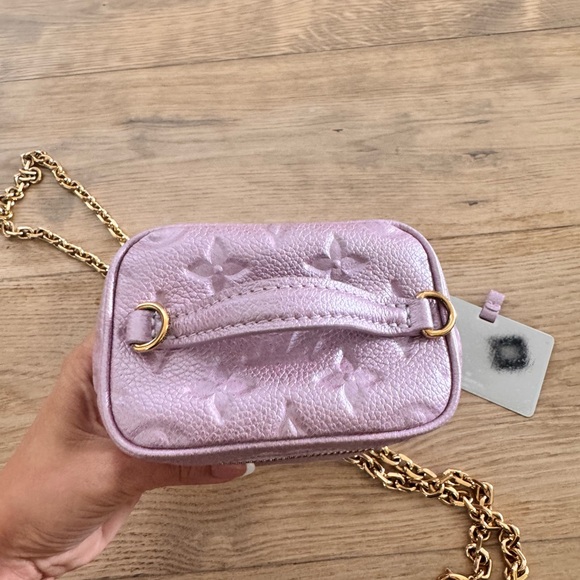 Louis Vuitton Metallic Vanity Bag with Gold Chain - Picture 2 of 11